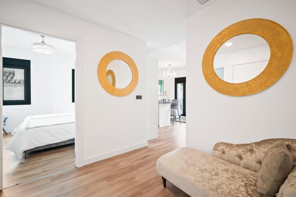 Puerto Banus Luxurious Apartment In The Heart Of The Port มาร์เบยา ภายนอก รูปภาพ