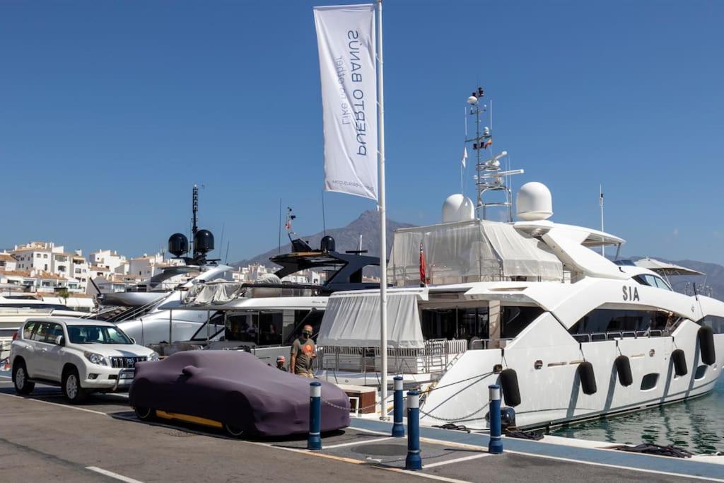 Puerto Banus Luxurious Apartment In The Heart Of The Port มาร์เบยา ภายนอก รูปภาพ